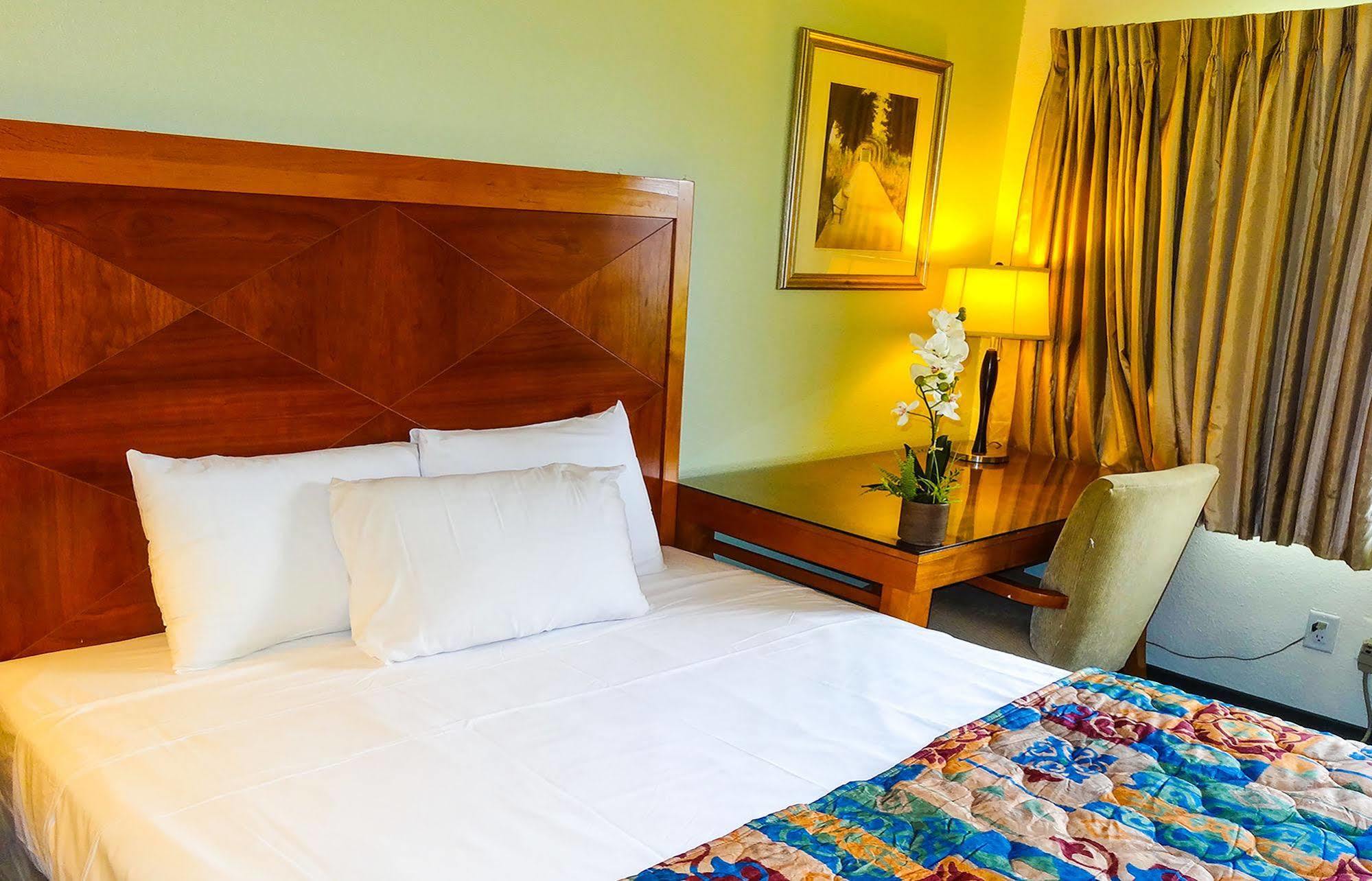 Hotel M El Monte *